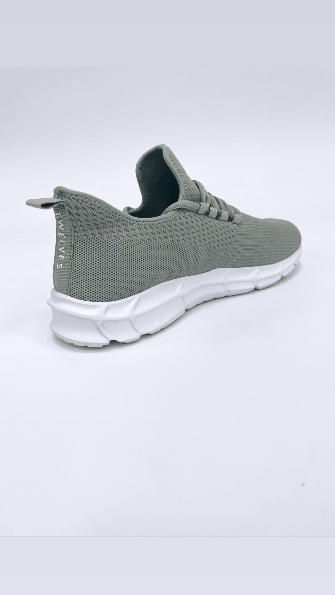 Twelves GTL Trainer