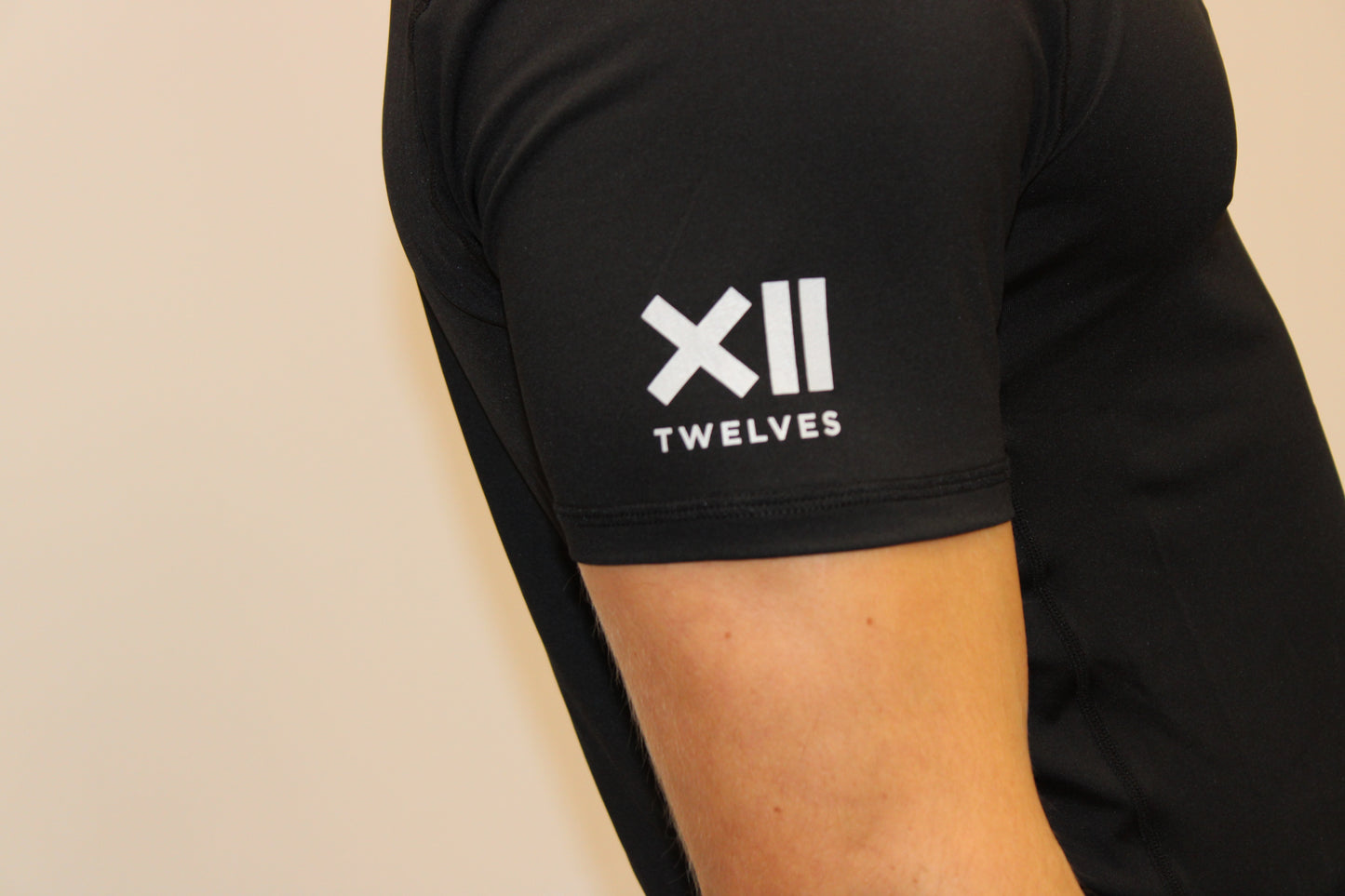 Twelves Top Trainer Men's Training Top - Black