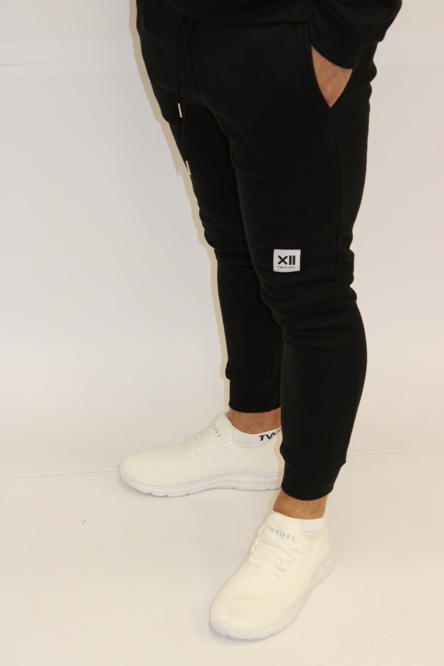 Twelves Leisure Joggers - Black