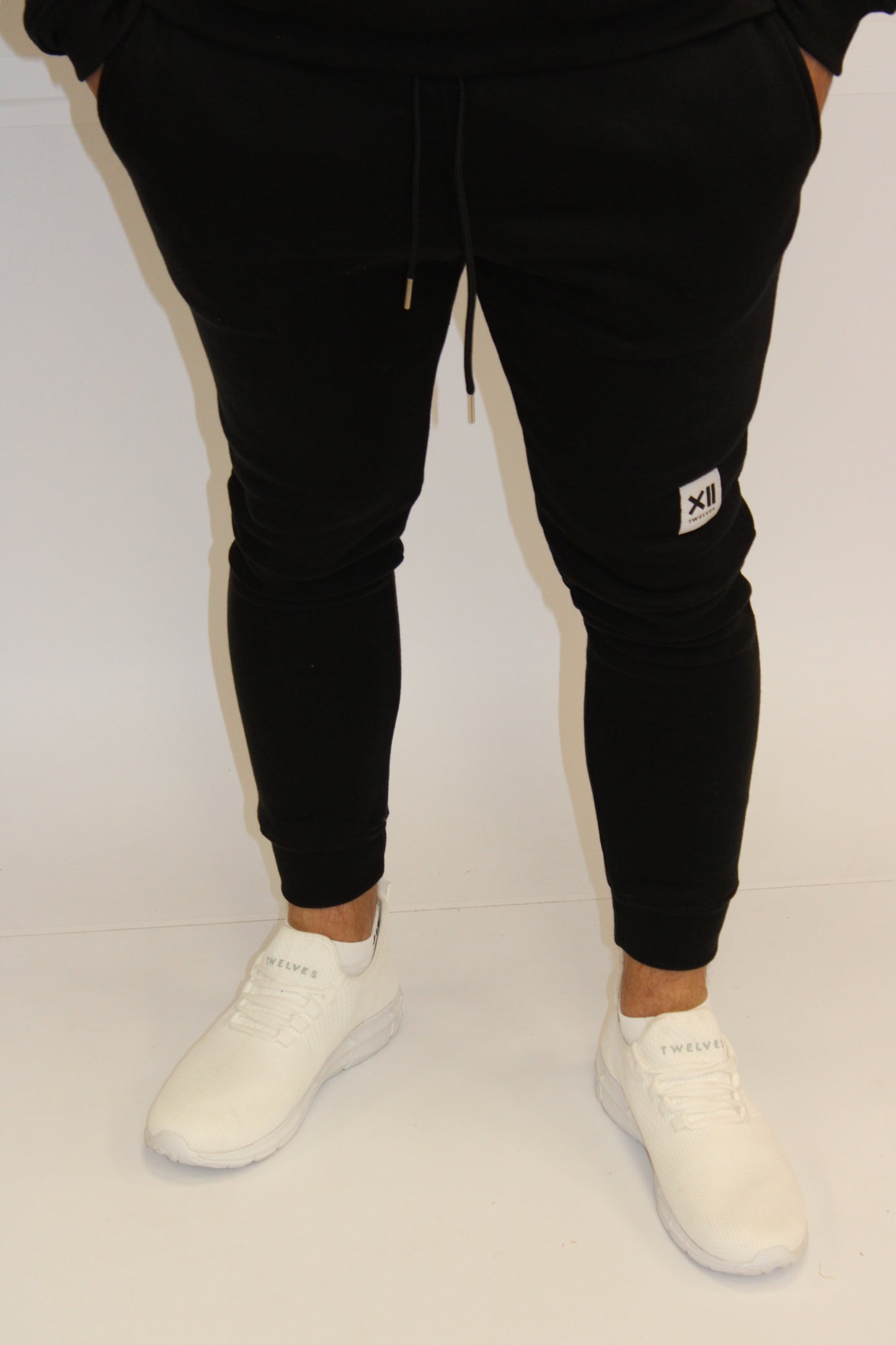 Twelves Leisure Joggers - Black